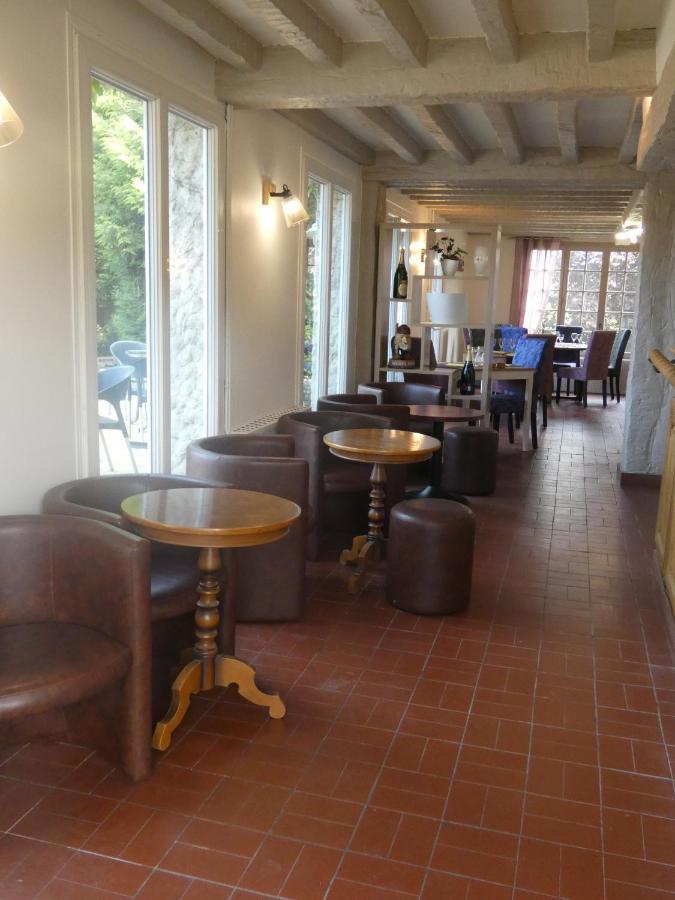 Logis Hotel Restaurant Auberge Saint Martin Surville  Dış mekan fotoğraf