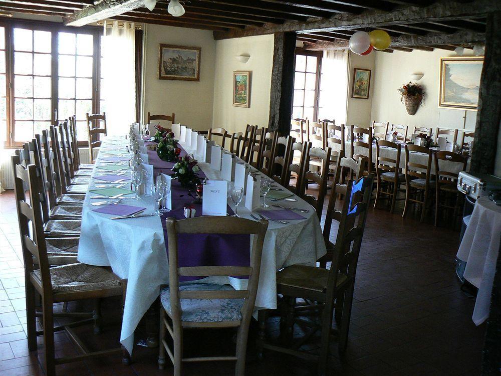 Logis Hotel Restaurant Auberge Saint Martin Surville  Dış mekan fotoğraf